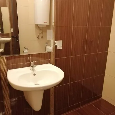 Vila Astoria 3 엘레니테
